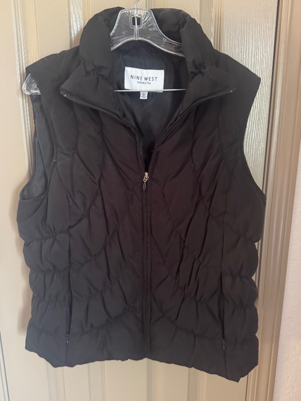 Nine West black down vest Sz XL